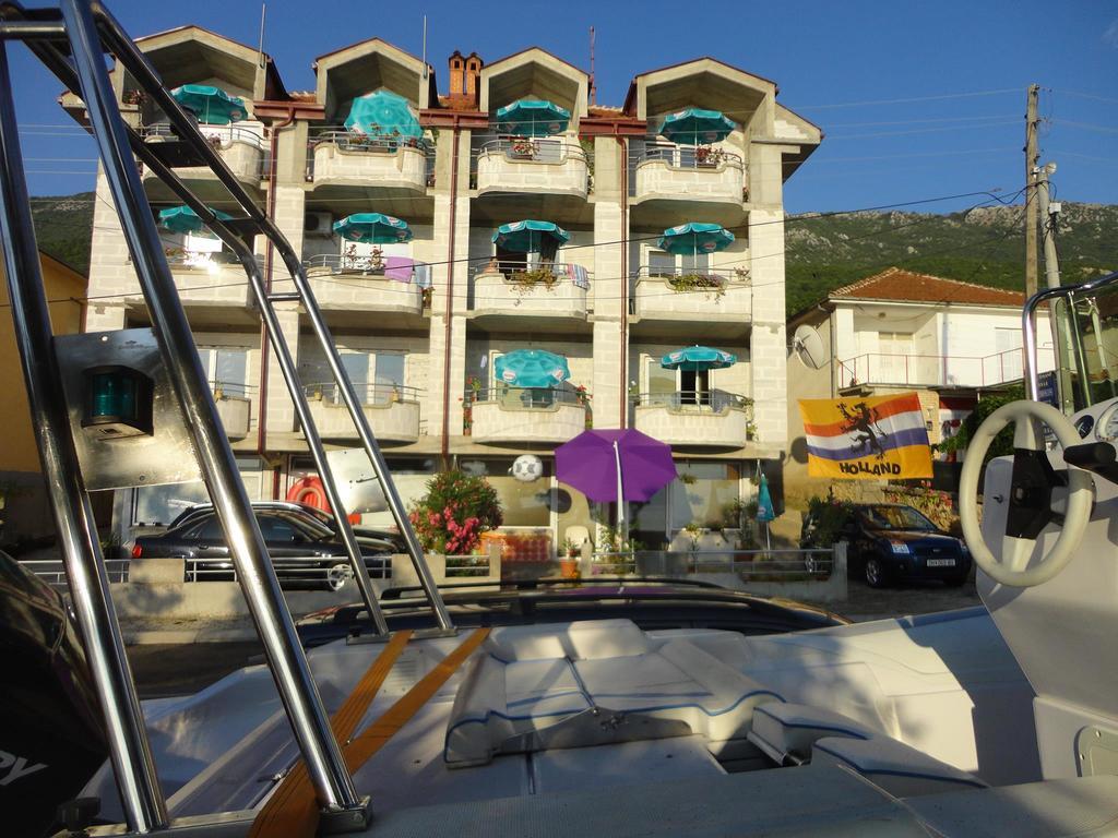 Apartmani Bakule Peštani Extérieur photo